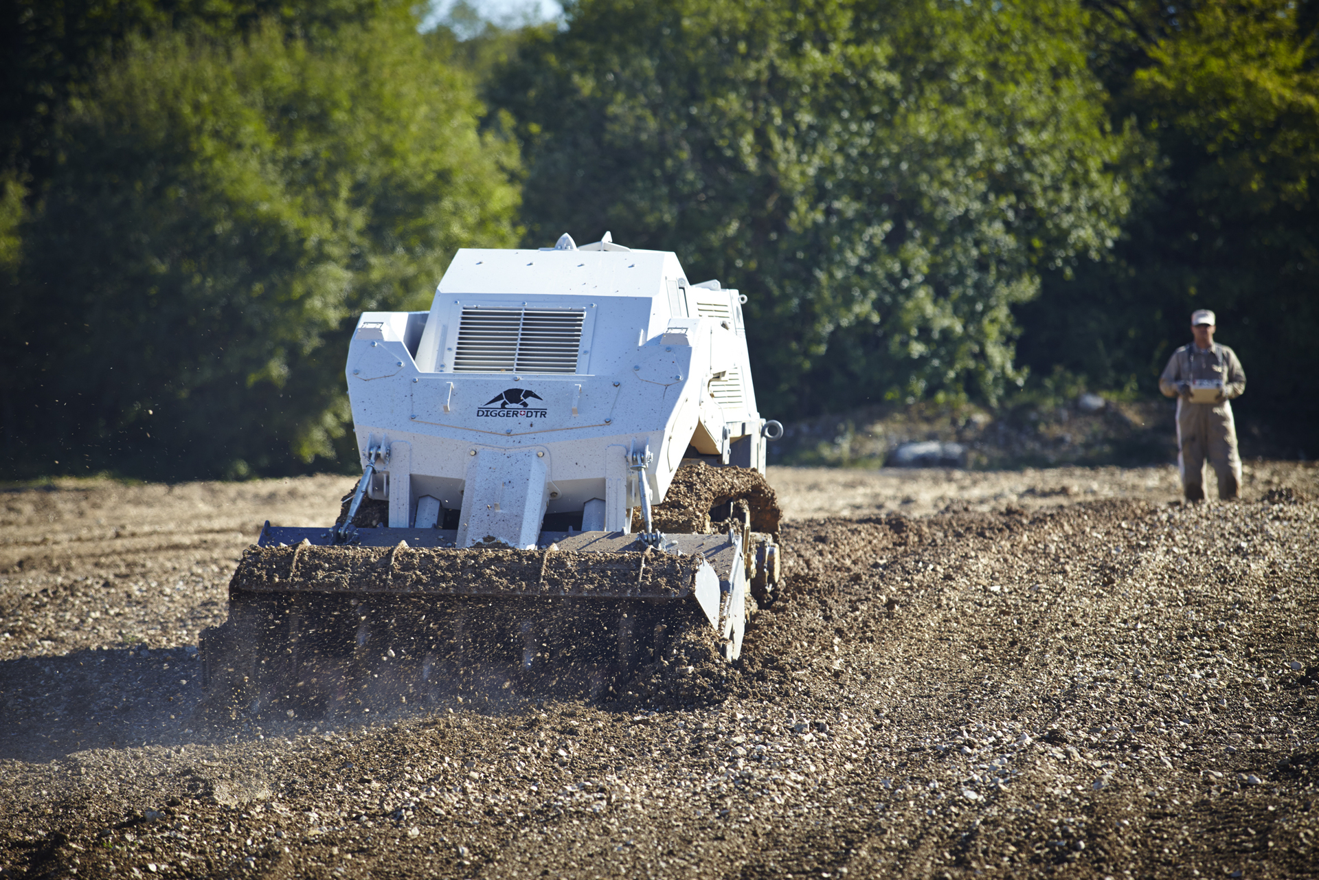 DIGGER D-250